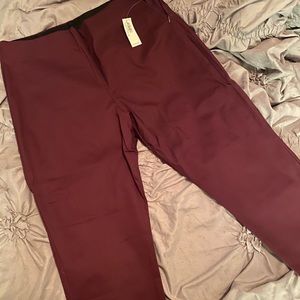 Old Navy “Harper” burgundy stretch capris